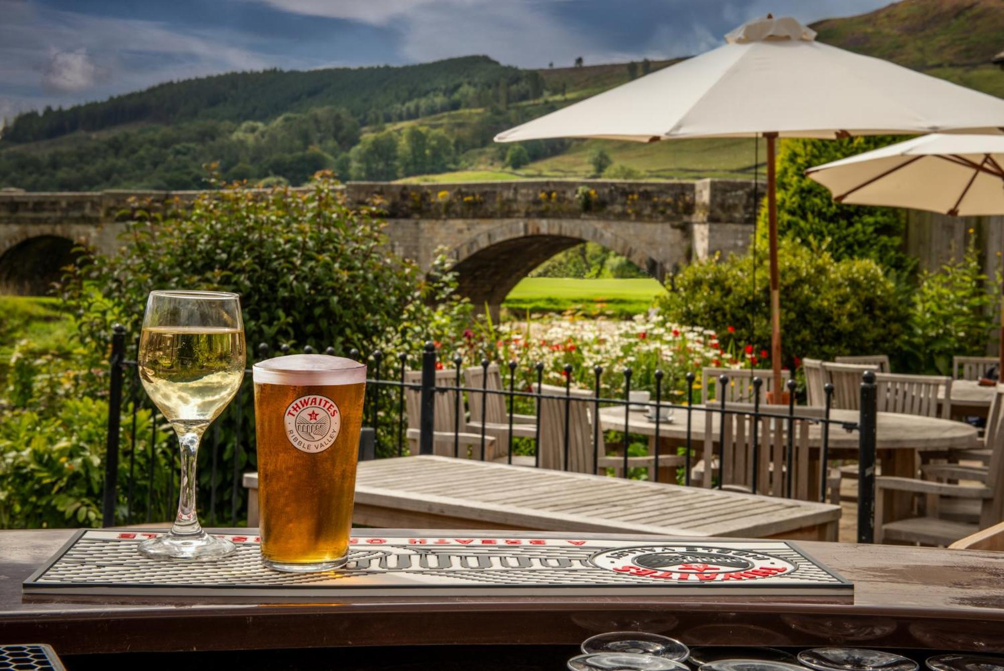 فندق بورنسولفي  The Red Lion & Manor House المظهر الخارجي الصورة